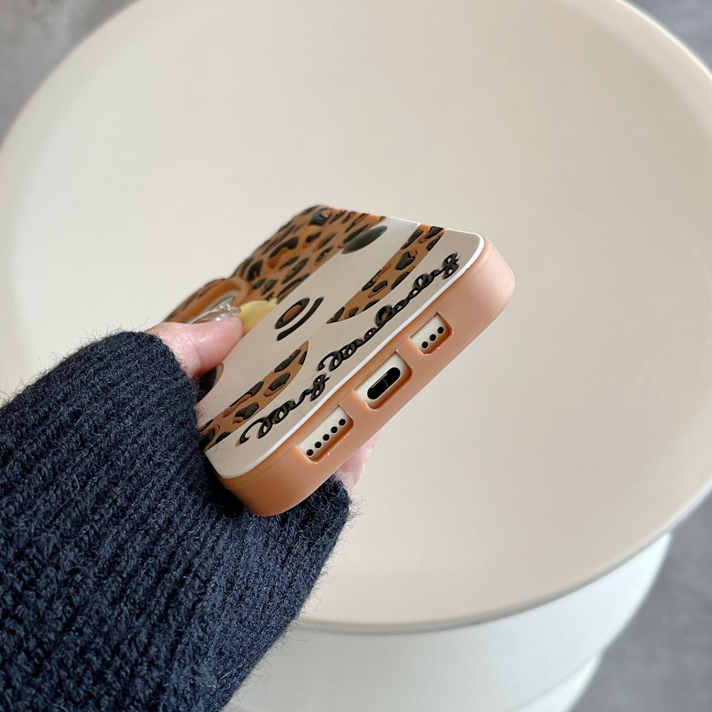 dfd8600b-eb46-49cb-b472-1538f72247fa