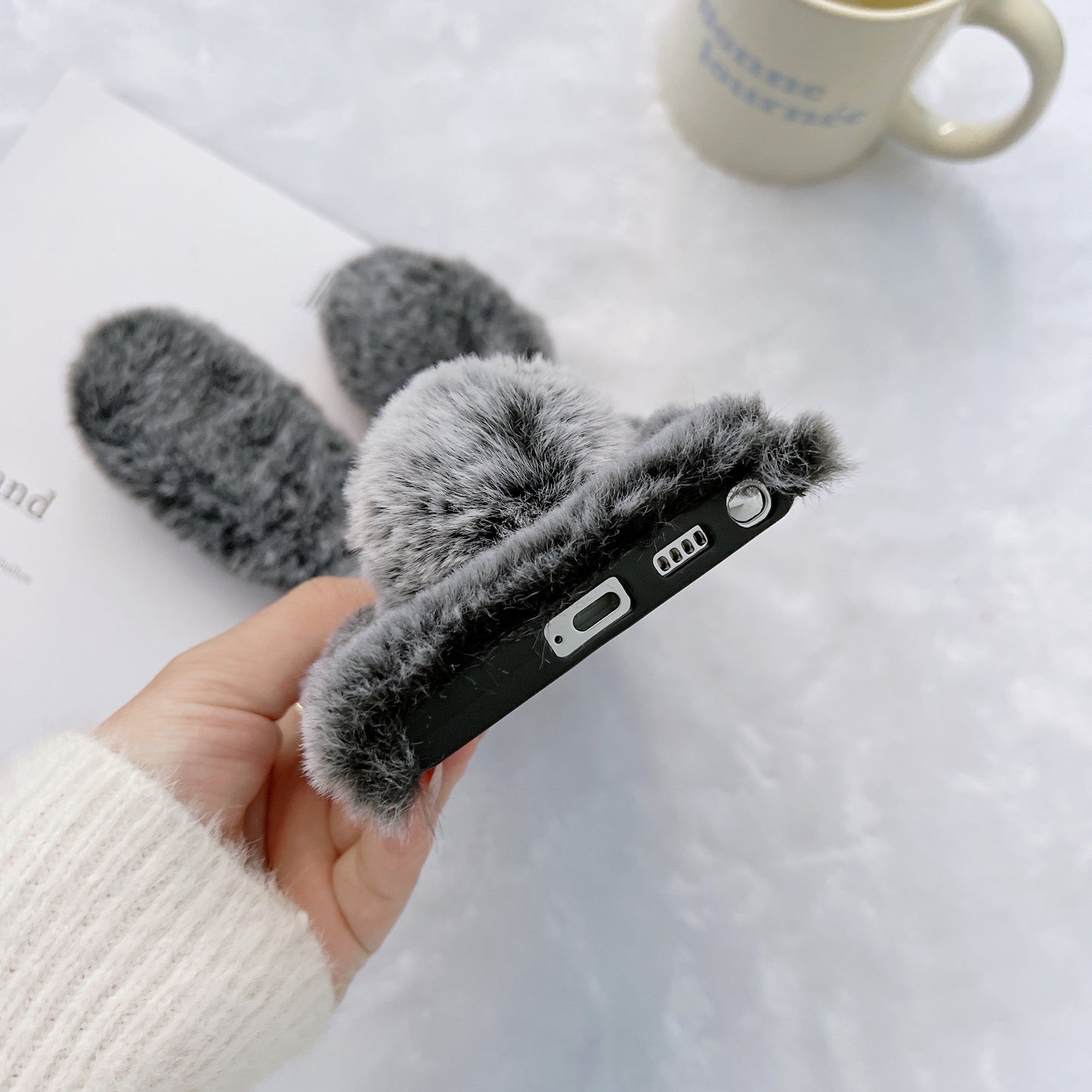 Fluffy Bunny case for iPhone/Samsung phone,S22/23/24/25 Series,Plush rabbit ears.free shipping.