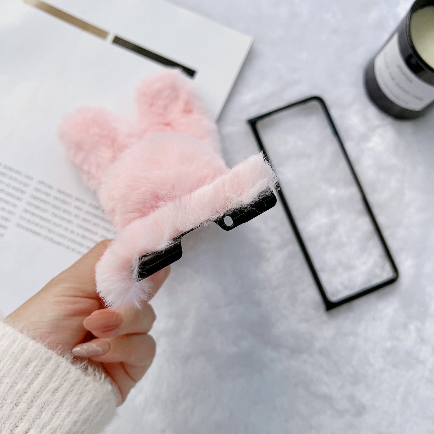 Z Fold 3-4-5-6-7-8 case,Fluffy,Cartoon rabbit.